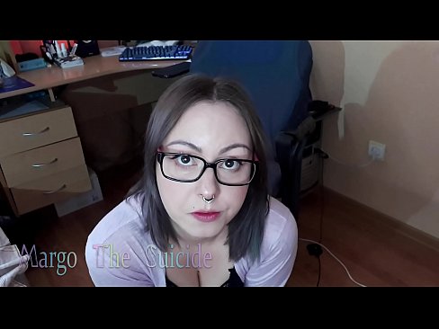 ❤️ Gabar Kacsan Oo Muraayad Leh Oo Kaamirada Si Qoto Dheer Ugu Nuugaysa Dildo ☑ anaga